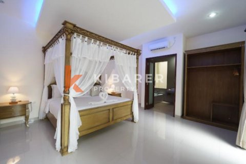 4 bedrooms Villa in Nusa Dua, Badung, Indonesia No. 12408 4