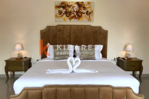 4 bedrooms Villa in Nusa Dua, Badung, Indonesia No. 12408 11