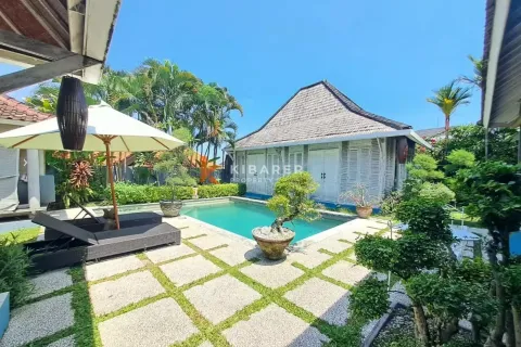 3 bedrooms Villa in Canggu, Badung, Indonesia No. 12603