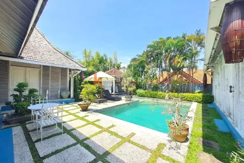 3 bedrooms Villa in Canggu, Badung, Indonesia No. 12603 2