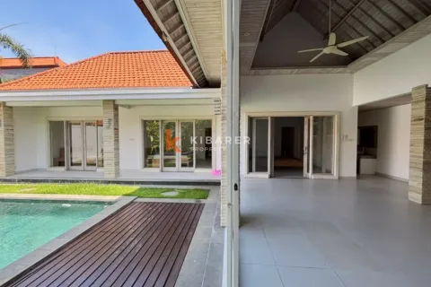3 bedrooms Villa in Tibubeneng, Badung, Indonesia No. 12121 9