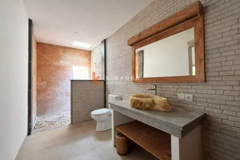 3 bedrooms Villa in Tibubeneng, Badung, Indonesia No. 12121 25
