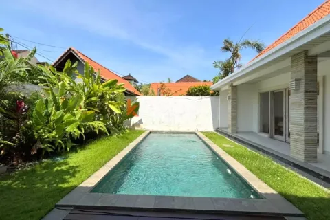 3 bedrooms Villa in Tibubeneng, Badung, Indonesia No. 12121 10
