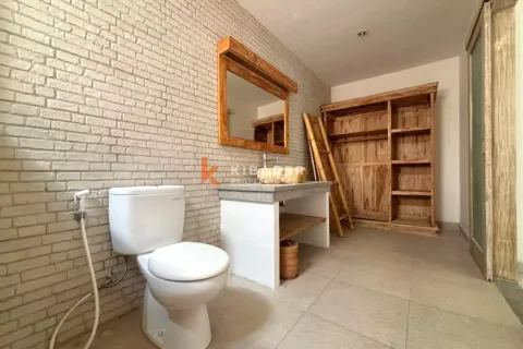 3 bedrooms Villa in Tibubeneng, Badung, Indonesia No. 12121 23