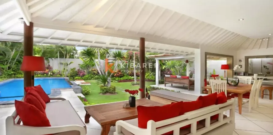 3 bedrooms Villa in Seminyak, Badung, Indonesia No. 12120