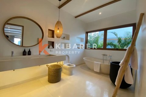 4 bedrooms Villa in Kuta, Badung, Indonesia No. 11826 16