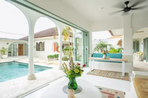 3 bedrooms Villa in Tibubeneng, Badung, Indonesia No. 11817 3