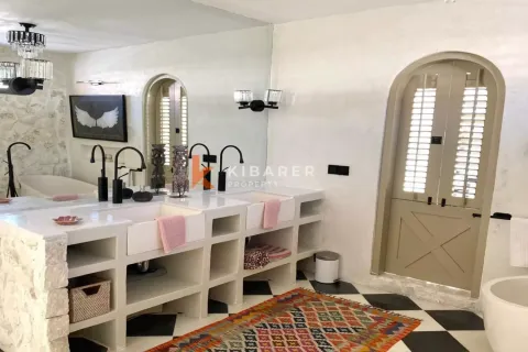3 bedrooms Villa in Tibubeneng, Badung, Indonesia No. 11817 11