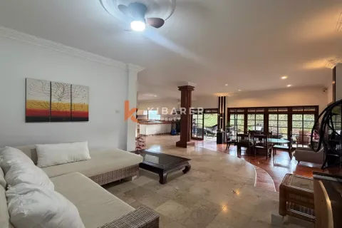 3 bedrooms Villa in Badung, Indonesia No. 11820 6