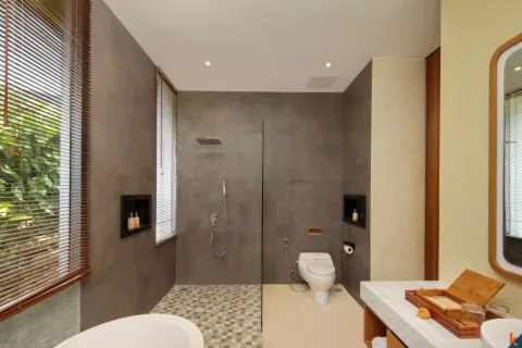 4 bedrooms Villa in Tibubeneng, Badung, Indonesia No. 10672 8