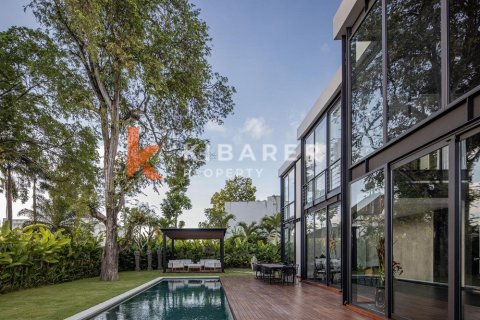 4 bedrooms Villa in Badung, Indonesia No. 12096 3