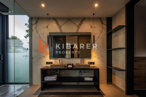 4 bedrooms Villa in Badung, Indonesia No. 12096 4