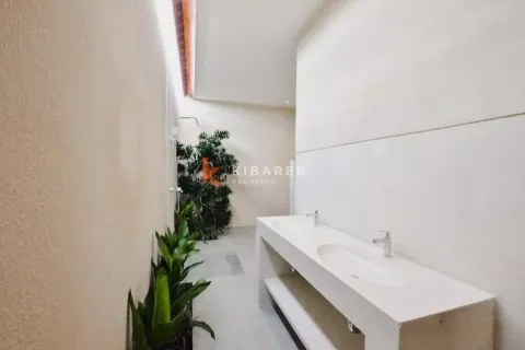 2 bedrooms Villa in Tibubeneng, Badung, Indonesia No. 12097 10