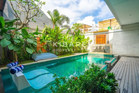 3 bedrooms Villa in Kuta, Badung, Indonesia No. 12095 3