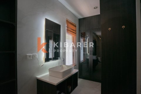 3 bedrooms Villa in Kuta, Badung, Indonesia No. 12095 21