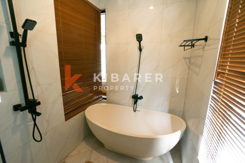3 bedrooms Villa in Kuta, Badung, Indonesia No. 12095 27