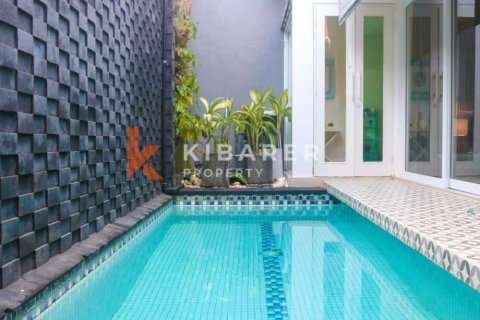 2 bedrooms Villa in Kerobokan, Badung, Indonesia No. 12930