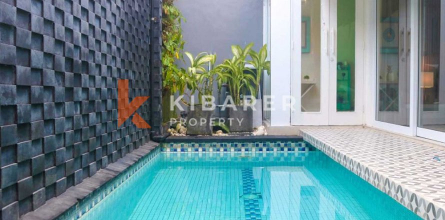 2 bedrooms Villa in Kerobokan, Badung, Indonesia No. 12930
