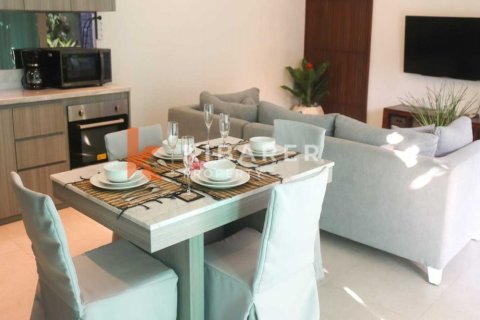 2 bedrooms Villa in Kerobokan, Badung, Indonesia No. 12930 5