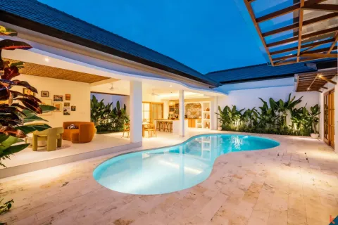 3 bedrooms Villa in Tibubeneng, Badung, Indonesia No. 10591