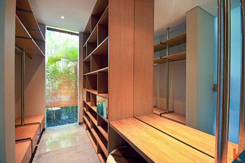 3 bedrooms Villa in Tibubeneng, Badung, Indonesia No. 10593 19