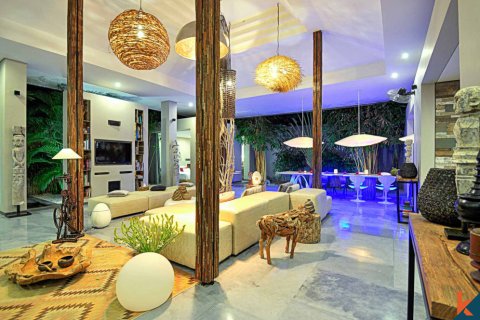 3 bedrooms Villa in Tibubeneng, Badung, Indonesia No. 10593 10