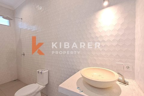3 bedrooms Villa in Canggu, Badung, Indonesia No. 11726 15