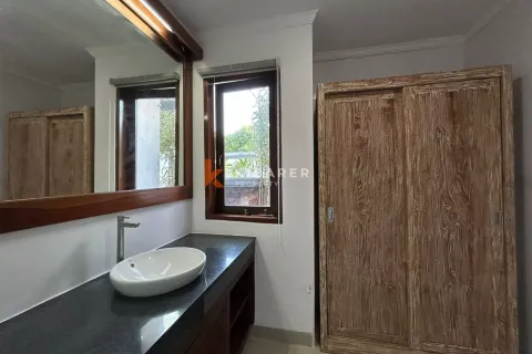 3 bedrooms Villa in Tibubeneng, Badung, Indonesia No. 11725 28