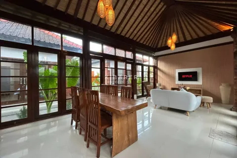 3 bedrooms Villa in Tibubeneng, Badung, Indonesia No. 11725 11
