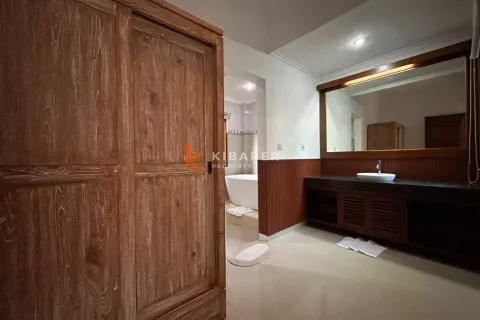 3 bedrooms Villa in Tibubeneng, Badung, Indonesia No. 11725 14