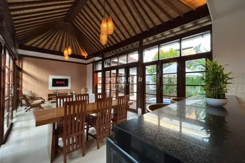 3 bedrooms Villa in Tibubeneng, Badung, Indonesia No. 11725 7