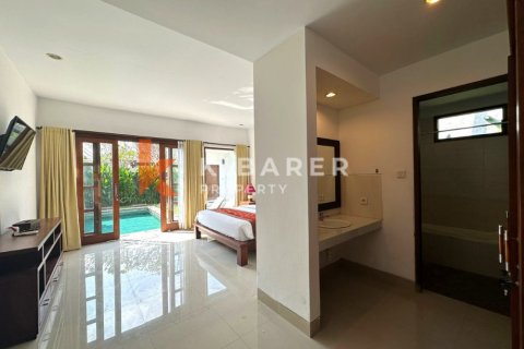 3 bedrooms Villa in Kerobokan, Badung, Indonesia No. 12564 6