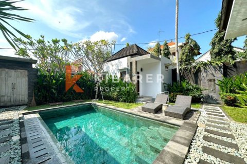 3 bedrooms Villa in Kerobokan, Badung, Indonesia No. 12564 8