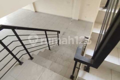 376m2 Shop in Tangerang,  No. 9195 12