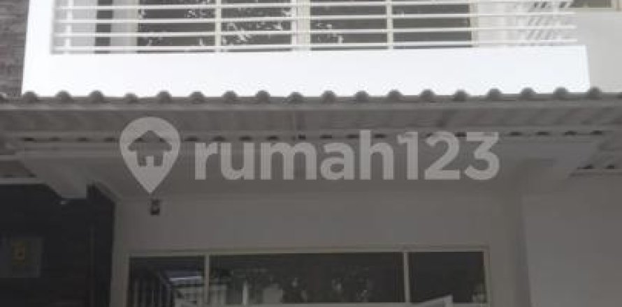 4 bedrooms House in Cengkareng, Jakarta,  No. 9196