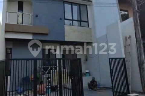 3 bedrooms House in Jakarta,  No. 9191 1