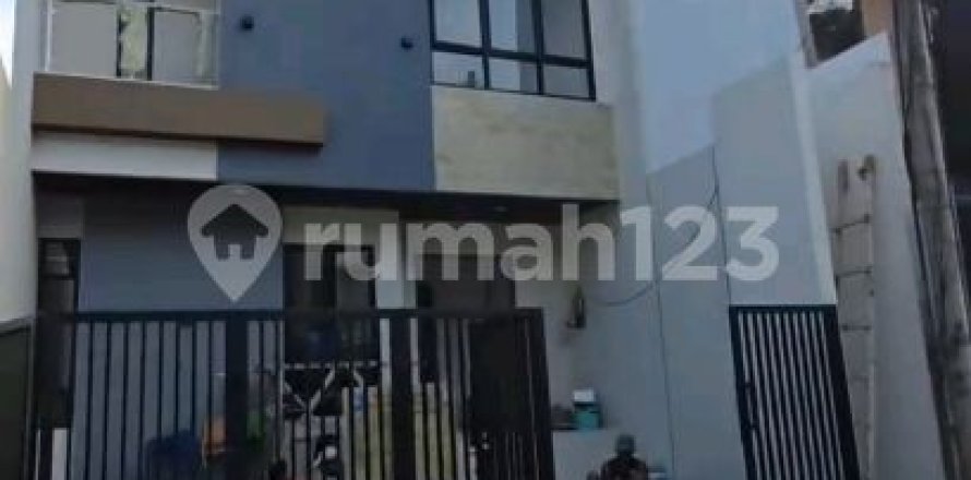 3 bedrooms House in Jakarta,  No. 9191