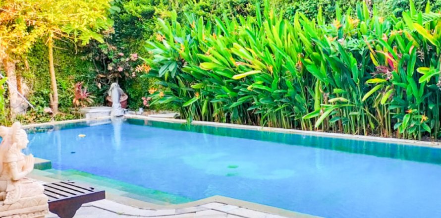 4 bedrooms Villa in South Denpasar, Denpasar, Indonesia No. 10953