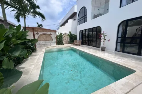 4 bedrooms Villa in Munggu, Mengwi, Badung, Indonesia No. 10954