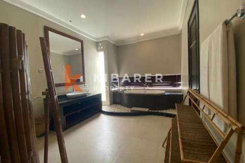 2 bedrooms Villa in Nusa Dua, Badung, Indonesia No. 12586 12