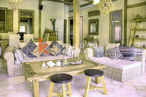 5 bedrooms Villa in Kerobokan, Badung, Indonesia No. 12582 5