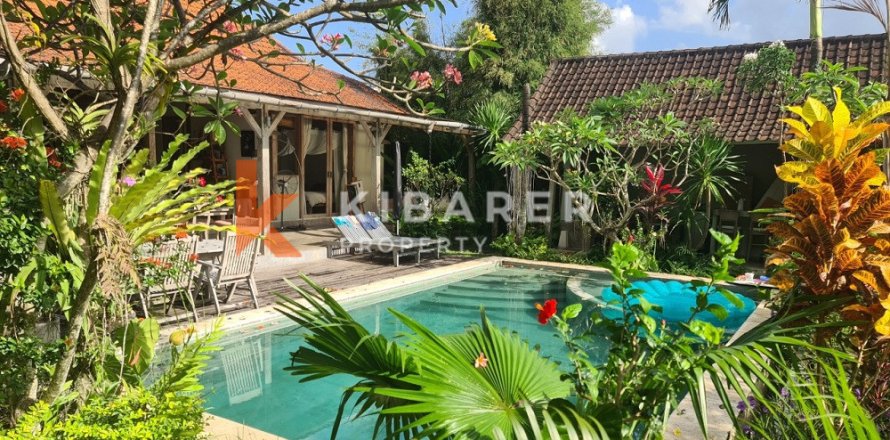 5 bedrooms Villa in Kerobokan, Badung, Indonesia No. 12582