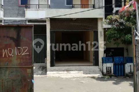 120m2 Shop in Cengkareng, Jakarta, Indonesia No. 13372 4