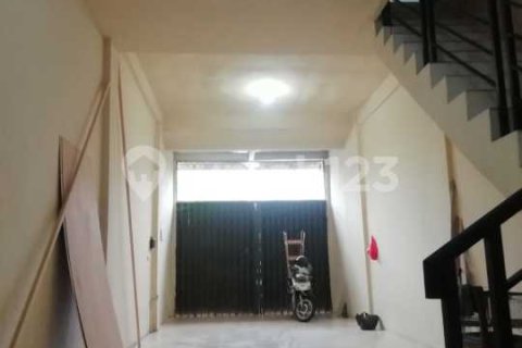 120m2 Shop in Cengkareng, Jakarta, Indonesia No. 13372 6