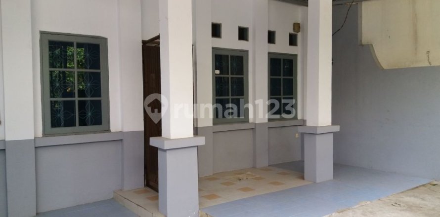 3 bedrooms House in Cipondoh, Tangerang City, Indonesia No. 13370