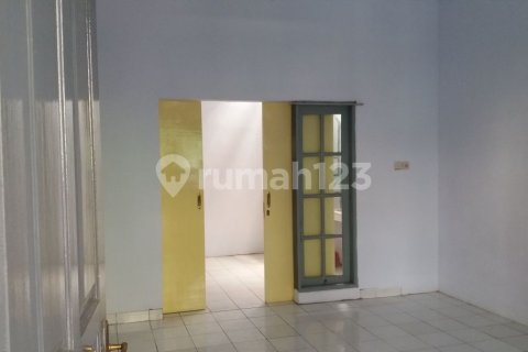 3 bedrooms House in Cipondoh, Tangerang City, Indonesia No. 13370 6