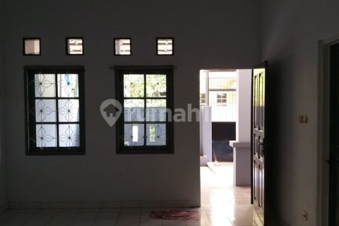 3 bedrooms House in Cipondoh, Tangerang City, Indonesia No. 13370 5