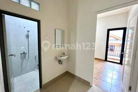 2 bedrooms House in Cipondoh, Tangerang City, Indonesia No. 13374 25