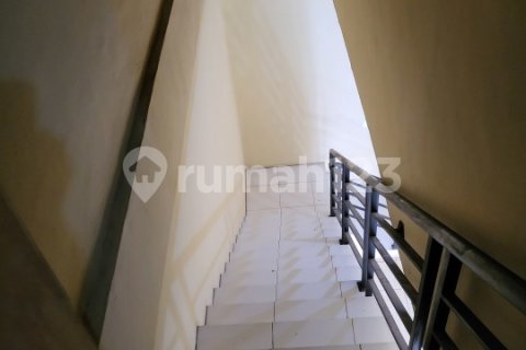 120m2 Shop in Cengkareng, Jakarta, Indonesia No. 13373 10