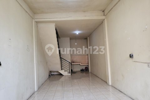 120m2 Shop in Cengkareng, Jakarta, Indonesia No. 13373 3